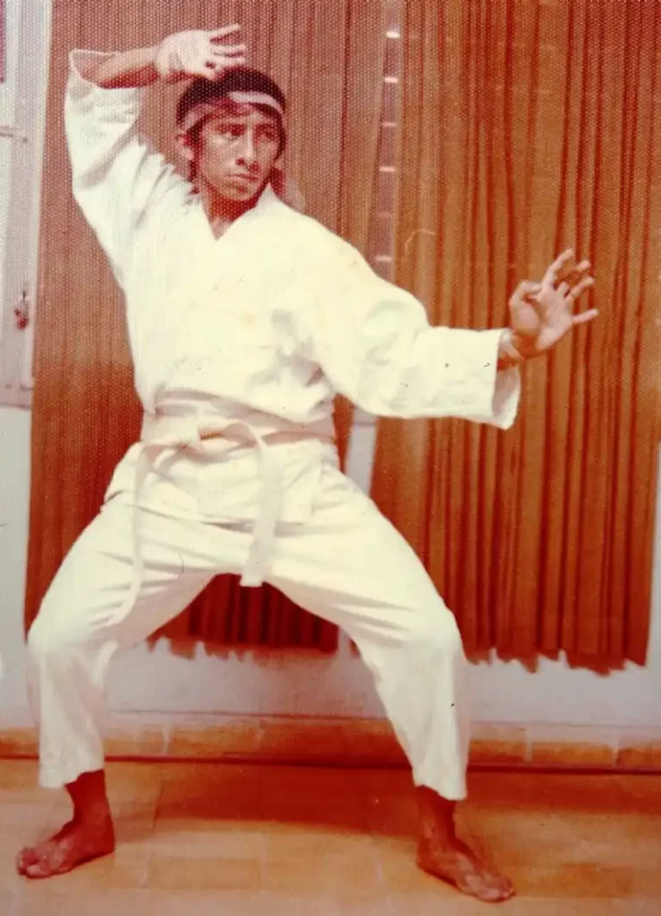 El padre Vidal, una vida prolífica: sacerdote, panadero, karateca, taxidermista...