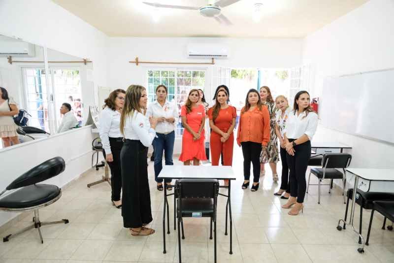 JÓVENES-FUNDAMENTALES-EN-LA-TRANSFORMACIÓN-DE-QUINTANA-ROO_-MARA-LEZAMA-1
