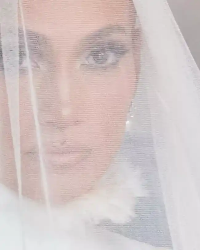 Jennifer Lopez muestra su vestido de novia por primera vez y el glamour de la ceremonia con Ben Affleck en Georgia 
