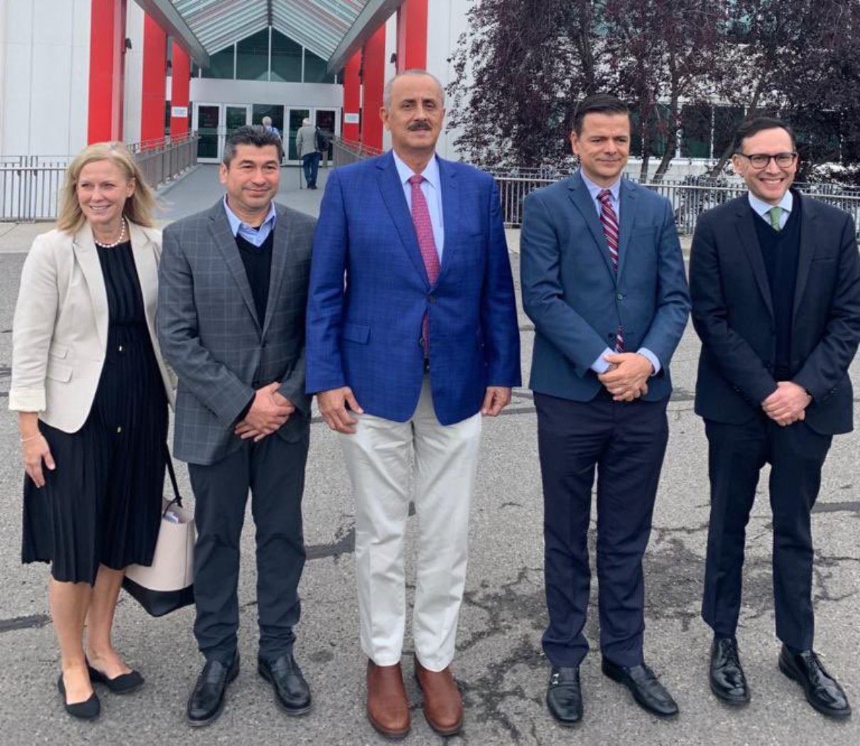 Carlos Merino realiza gira de trabajo por Canadá