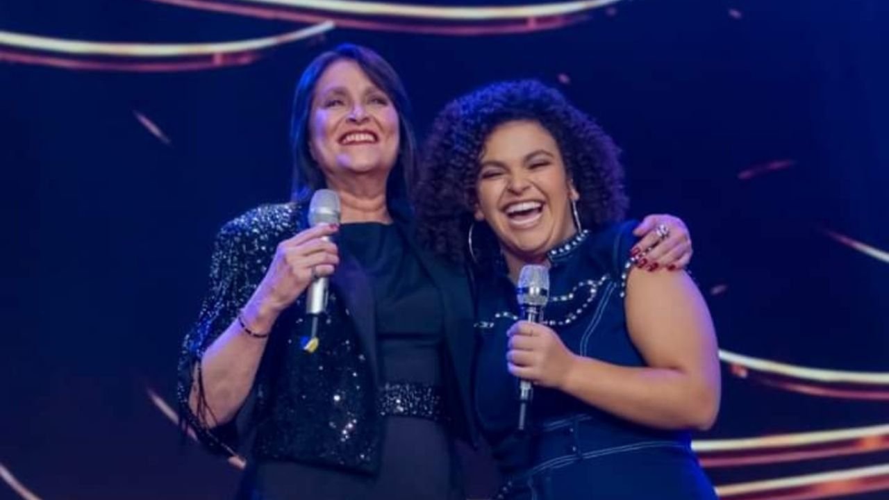 VÍDEO |  Lucerito Mijares canta junto a Daniela Romo y comprueba que no necesita de sus padres para triunfar