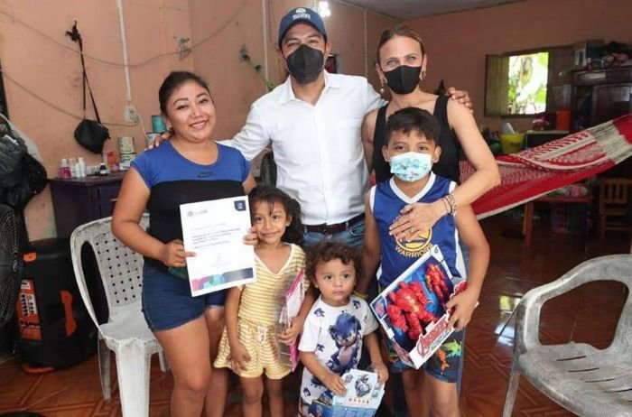 El Gobernador Mauricio Vila Entrega Apoyos a Niños con Cáncer - Diario Cambio 22