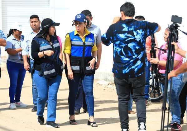 Lili Campos finalmente cumple con vialidades dignas después de una larga espera 1 Lili Campos finalmente cumple con vialidades dignas despues de una larga espera 1