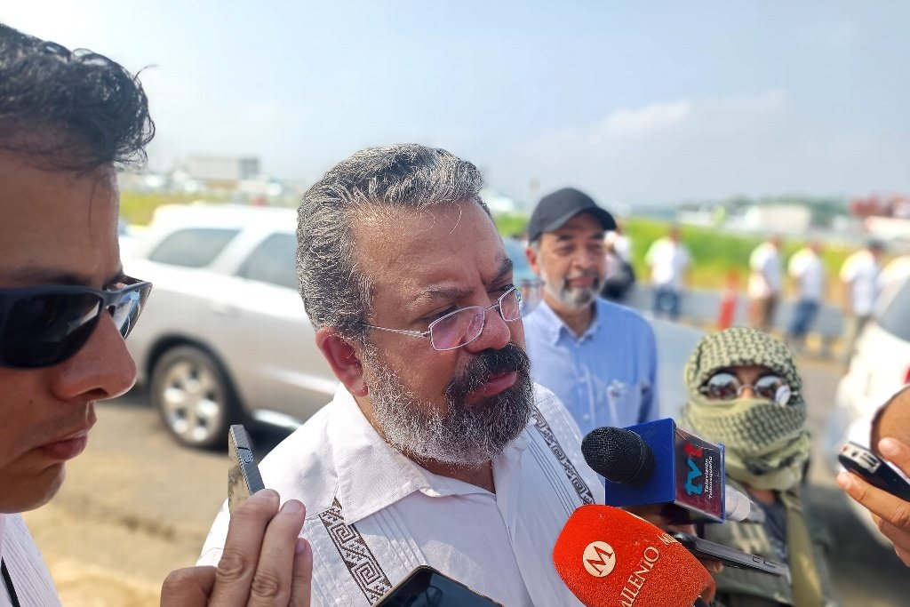 Ampliación de la vía Villahermosa a Cárdenas atrasada, reconoce SICT