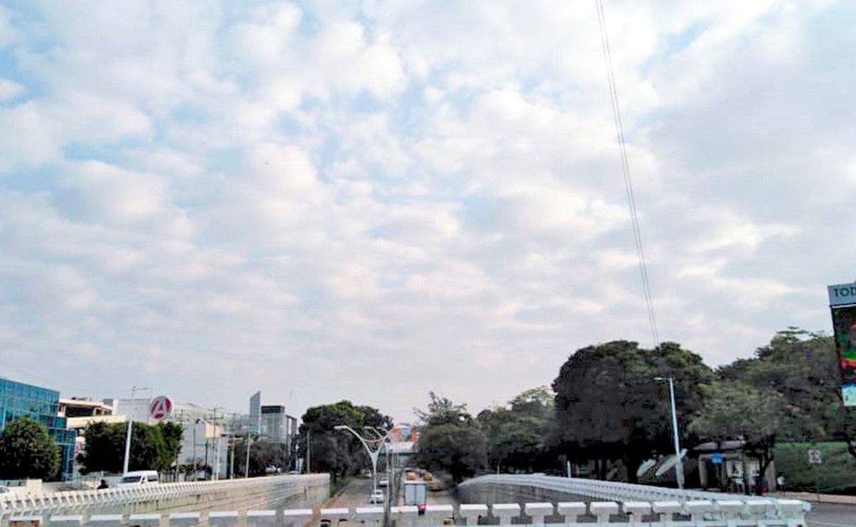 Cielo mayormente despejado con ambiente caluroso se espera este martes: IPCET