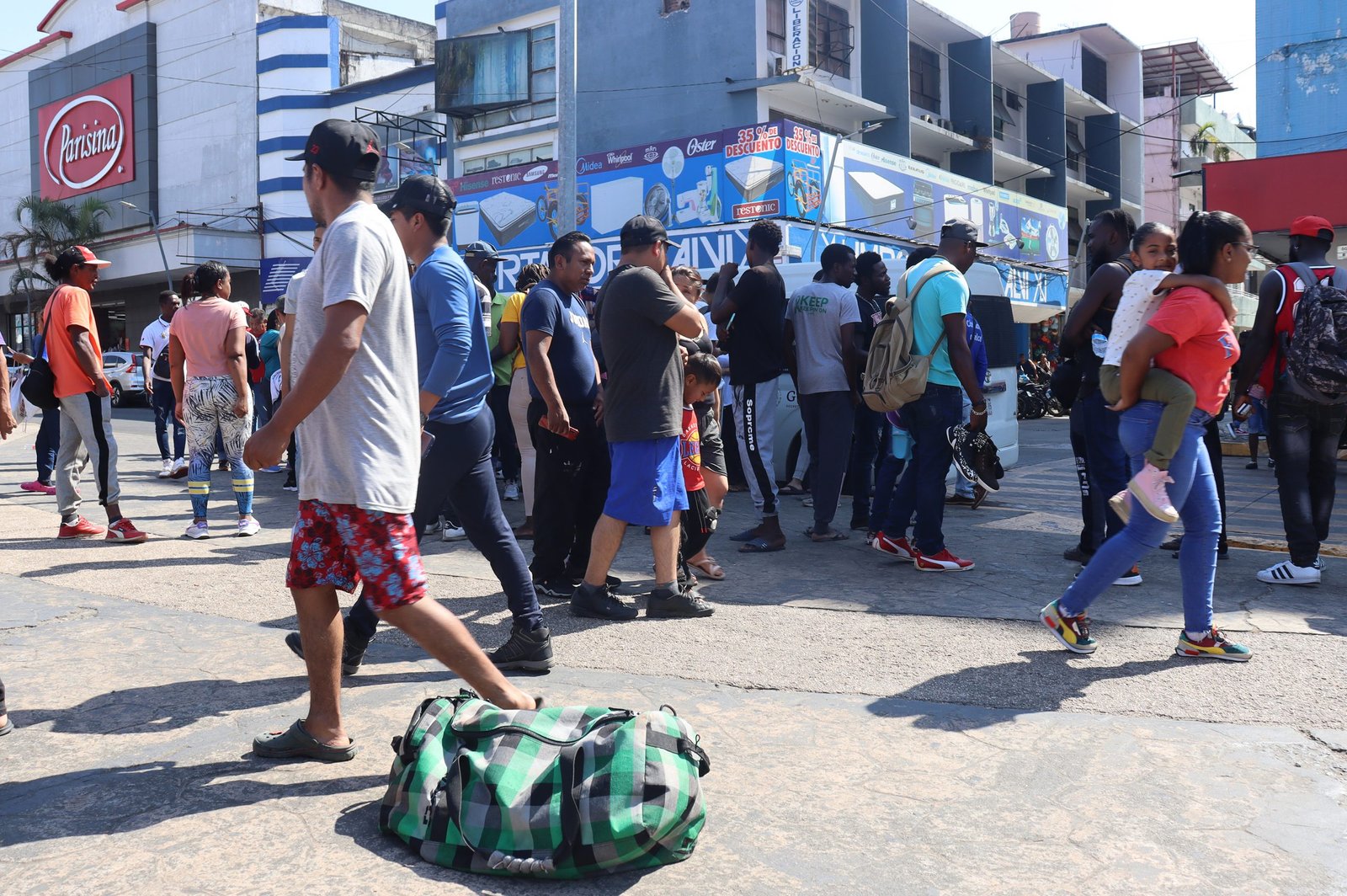 Migrantes denuncian engaños de autoridades migratorias en Chiapas