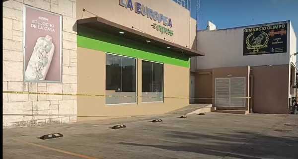 Detienen a ladron en Playa del Carmen tras intentar robar tienda de conveniencia