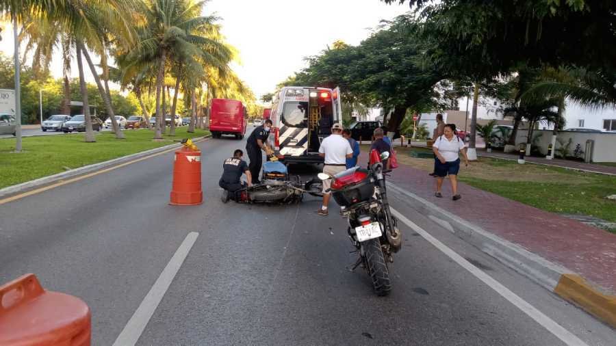 Dos accidentes de motocicleta en Cancún dejan tres heridos