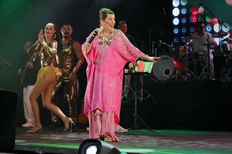 Margarita la diosa de la cumbia enciende la noche en el Carnaval de