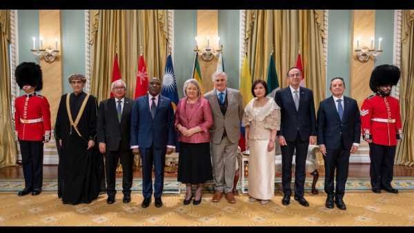 Carlos Joaquín González se convierte en Embajador de México en Canadá tras presentar sus credenciales ante autoridades canadienses 1 Carlos Joaquin Gonzalez se convierte en Embajador de Mexico en Canada tras presentar sus credenciales ante autoridades canadienses