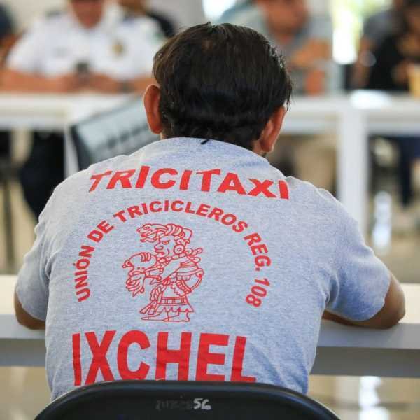 Ciudad segura y en movimiento: Prioridad del Gobierno Municipal de Playa del Carmen 2 Ciudad segura y en movimiento Prioridad del Gobierno Municipal de Playa del Carmen 2