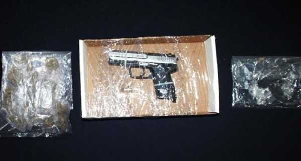 Detenido en Cancun con drogas y arma de fuego en la delegacion Bonfil 1