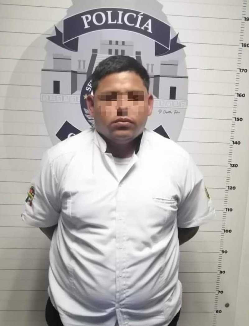 Detienen a taxista armado en Cancún