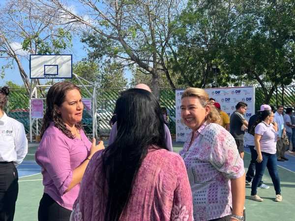 Estudiantes universitarios promueven el respeto hacia las mujeres en evento del DIF Solidaridad en Quintana Roo 2 Estudiantes universitarios promueven el respeto hacia las mujeres en evento del DIF Solidaridad en Quintana Roo 2