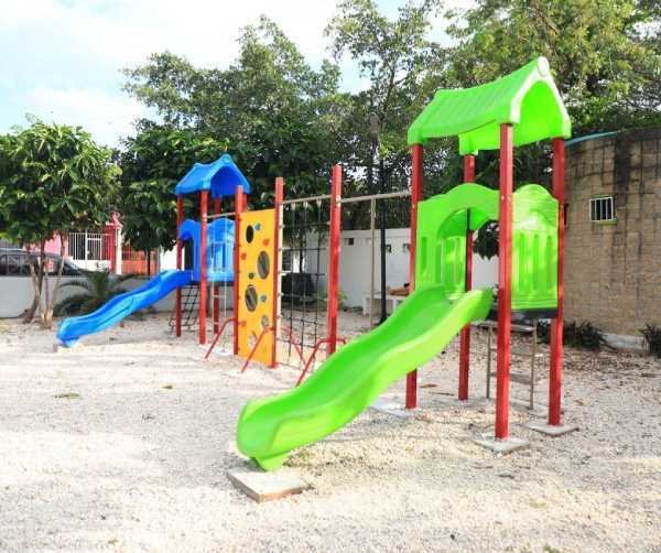 Gobierno de Lili Campos renueva cinco parques para el esparcimiento familiar en Solidaridad 2 Gobierno de Lili Campos renueva cinco parques para el esparcimiento familiar en Solidaridad 1