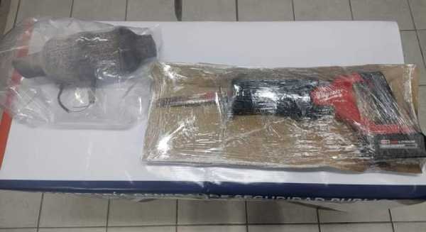 Policia Municipal de Playa del Carmen detiene a ladrones de catalizadores