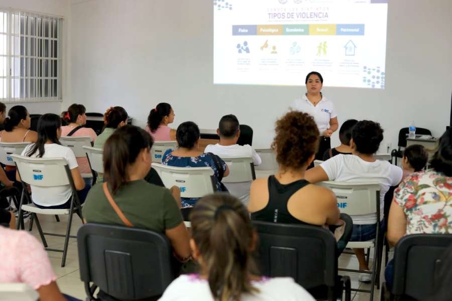DIF Solidaridad y la presidenta Lili Campos encabezan esfuerzos para prevenir la violencia contra mujeres en Quintana Roo