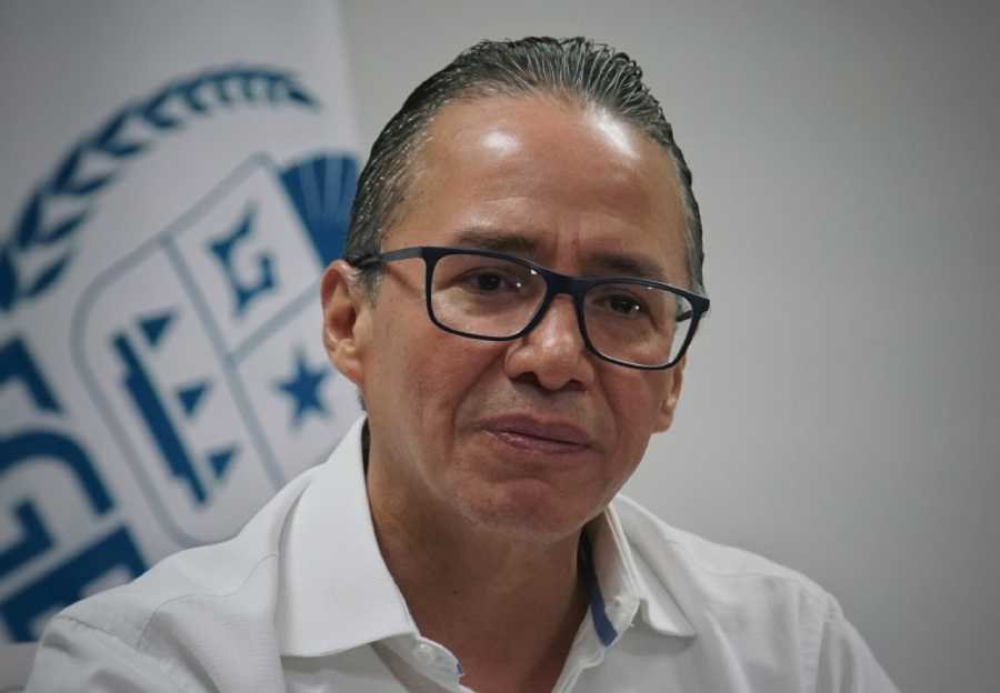 Detienen a cuatro hombres extranjeros por fraude bancario en Quintana Roo