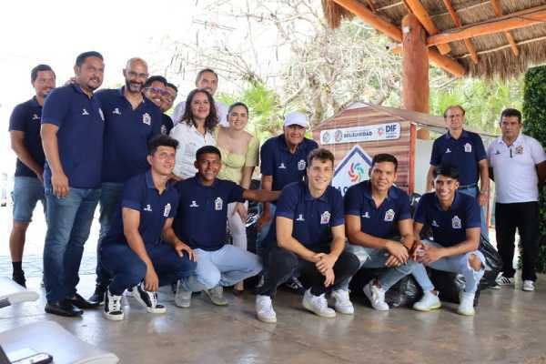 El Club Inter Playa del Carmen dona miles de juguetes al DIF Solidaridad en apoyo al Día del Niño 1 El Club Inter Playa del Carmen dona miles de juguetes al DIF Solidaridad en apoyo al Dia del Nino 1