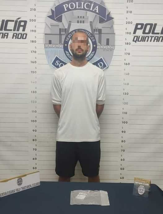 Ciudadano alemán es detenido en Playa del Carmen por conducir con una licencia de manejo falsa