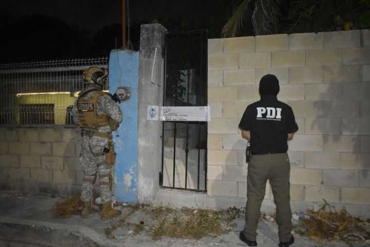 Desmantelan red de tráfico de drogas en la SM-234 y arrestan a una mujer con drogas incautadas