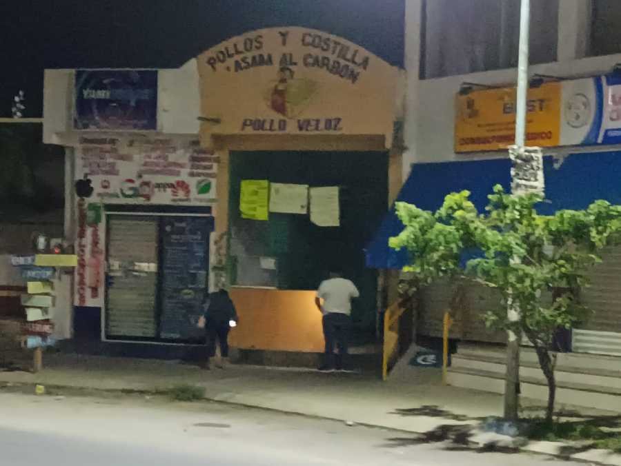 Disparan contra polleria en Playa del Carmen 1