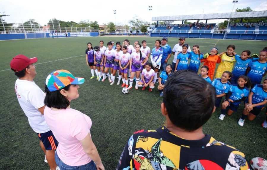 Estefanía Mercado inaugura la XVI Copa Maya de fútbol femenil en un emotivo acto 2 Estefania Mercado inaugura la XVI Copa Maya de futbol femenil en un emotivo acto 2