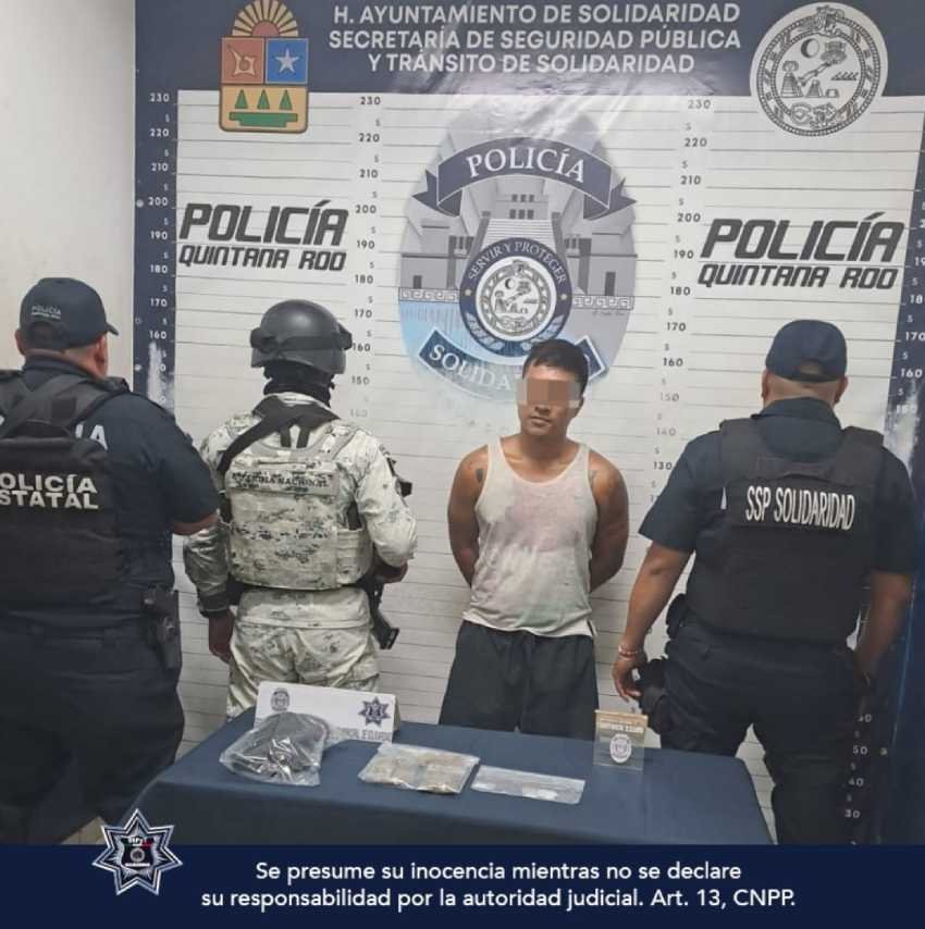Exitoso operativo policial contra el narcotrafico en Playa del Carmen cinco detenidos 4