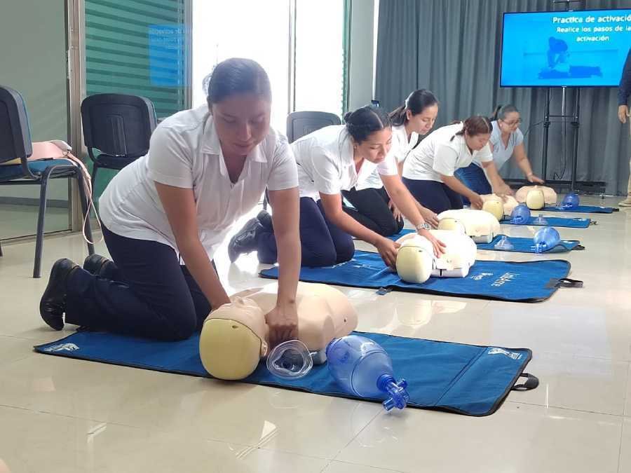 Gobierno de Solidaridad impulsa capacitacion en reanimacion cardiopulmonar para personal medico 1