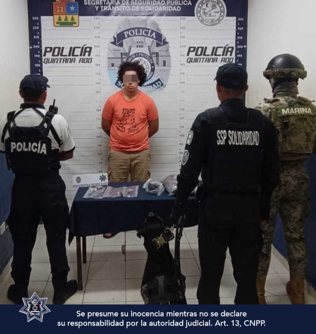 Individuo atrapado portando drogas en la zona costera de Playa del Carmen