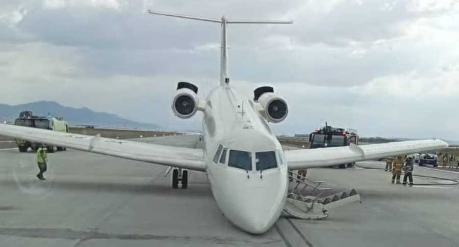 Aterrizaje de emergencia en el AIFA de un avion de la FGR tras perder el tren de aterrizaje 1