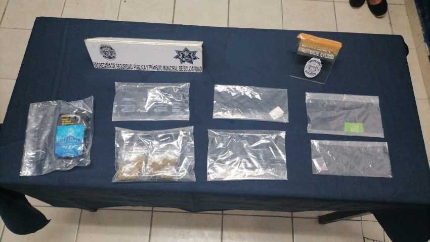 Capturan a Mujer en posesion de Sustancias Narcoticas 1
