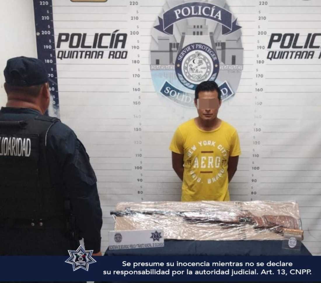 Capturan a sujeto armado en Playa del Carmen tras amenazar a residente de Villas del Sol