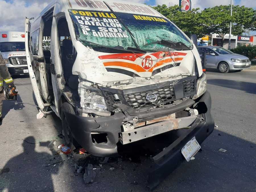 Colision en Cancun deja 16 heridos incluyendo a una mujer embarazada 1