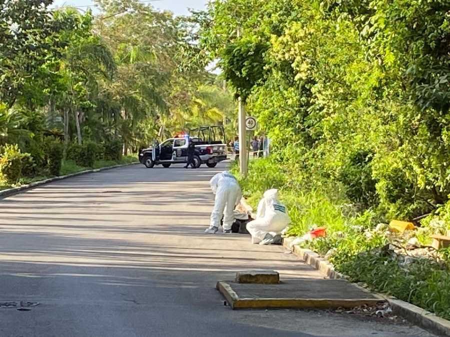 Descubren cuerpo envuelto en bolsas en Cancun 1