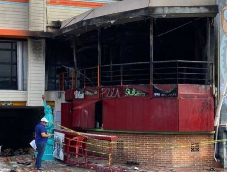 Devastador incendio consume pizzeria y causa estragos en restaurante de lujo en la Zona Hotelera de Cancun 1