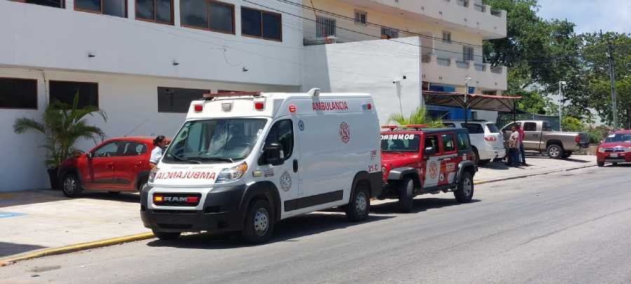 Estudiantes de enfermeria en Playa del Carmen hospitalizadas por exceso de extraccion de sangre 1