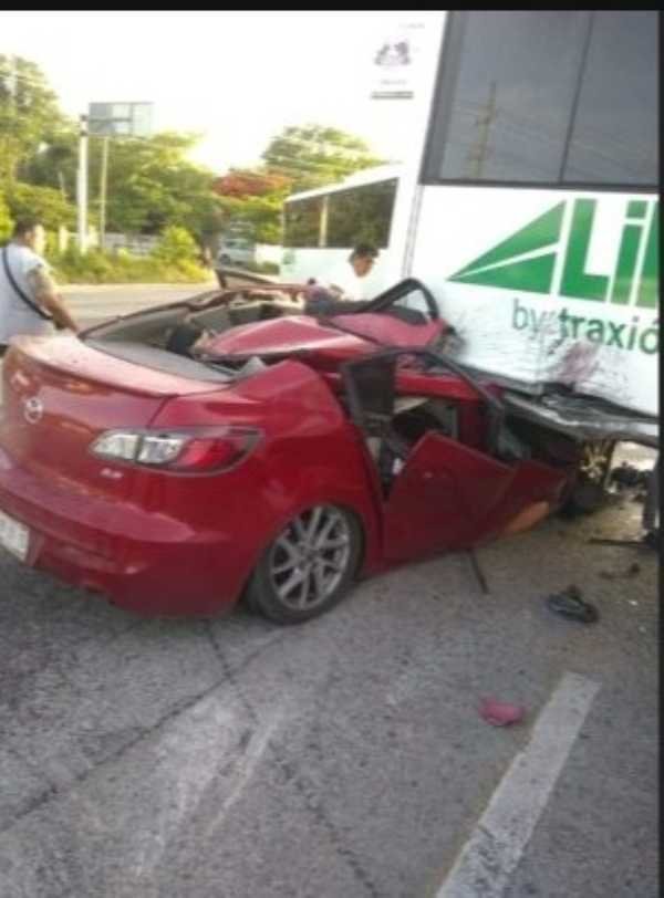 Fatal colision en carretera Dos muertos y un herido grave en Playa del Carmen 3