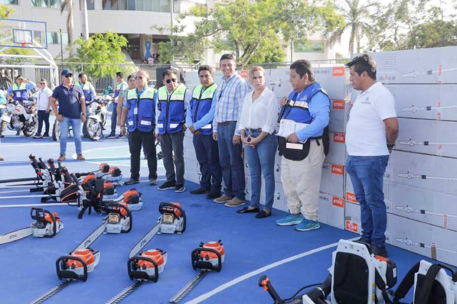 Lili Campos fortalece los servicios publicos al proporcionar nuevo equipamiento 1