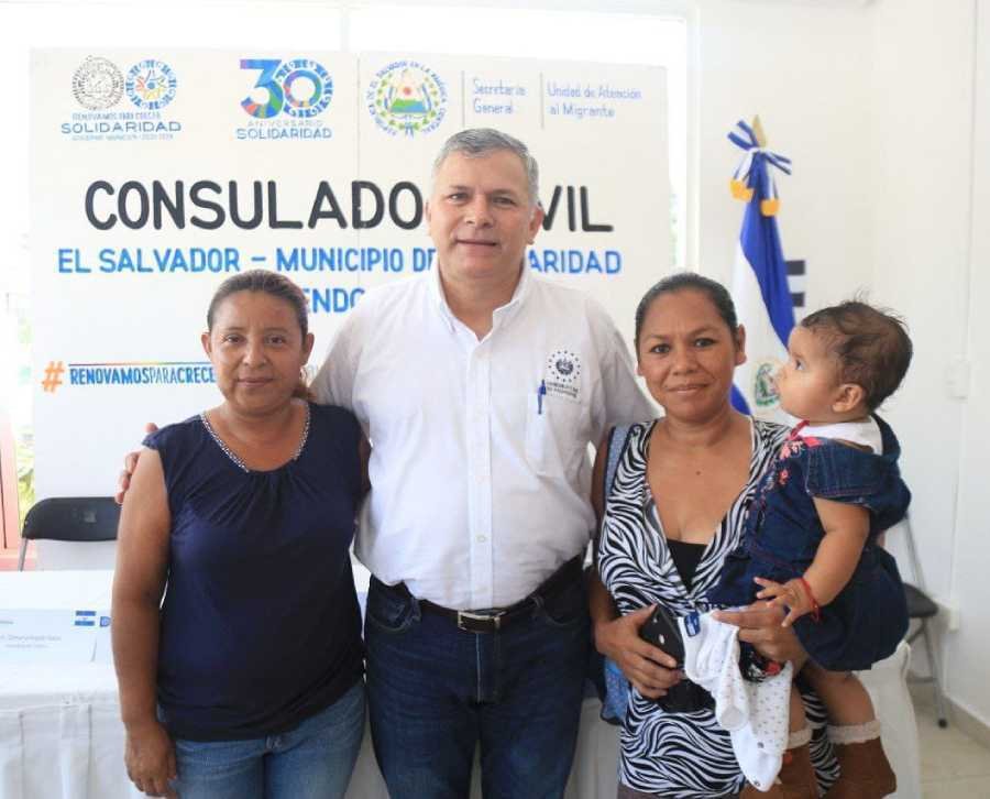 Lili Campos impulsa un gobierno humanitario en apoyo a los inmigrantes 1 Lili Campos impulsa un gobierno humanitario en apoyo a los inmigrantes 1