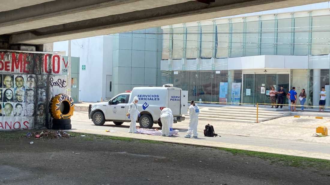 Tragedia en Cancún: Joven se quita la vida al lanzarse desde el puente de la Bonampak