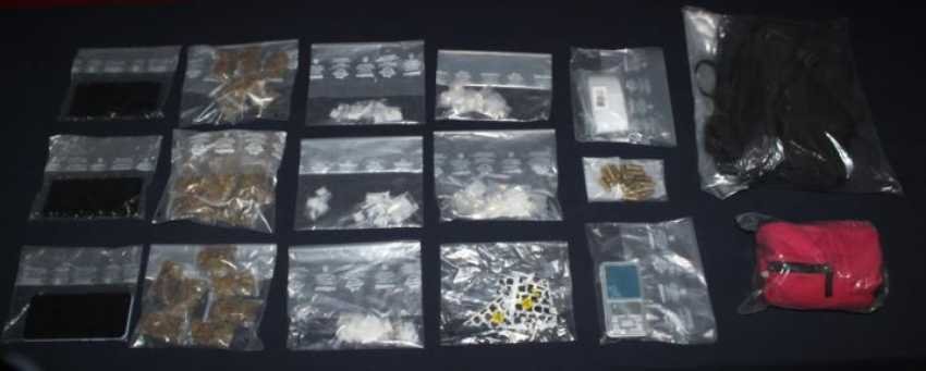 Tres individuos detenidos en Cancun con drogas y cartuchos de municion 1