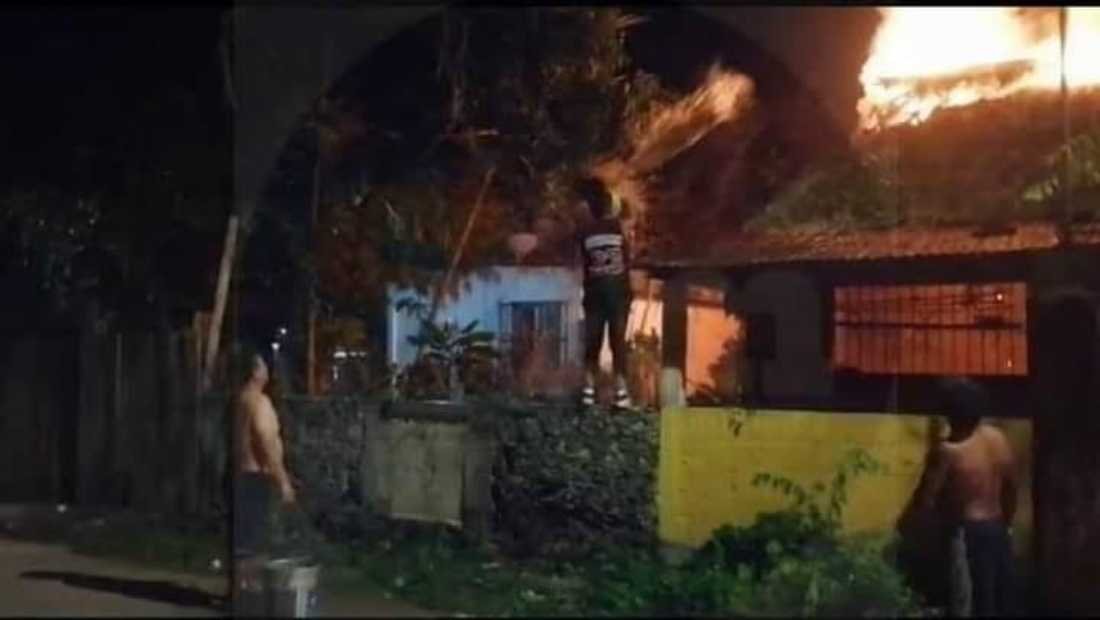 Violentos incendios y agresión sacuden Felipe Carrillo Puerto: Casas consumidas por el fuego