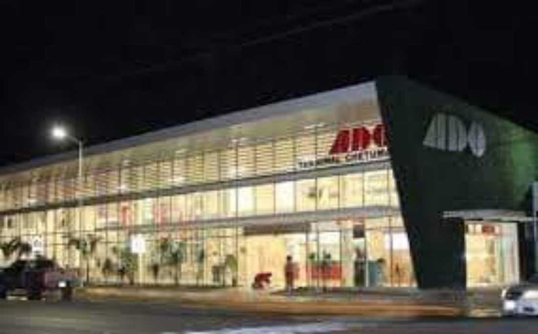 Colombiano Indocumentado Arrestado en Terminal ADO de Chetumal