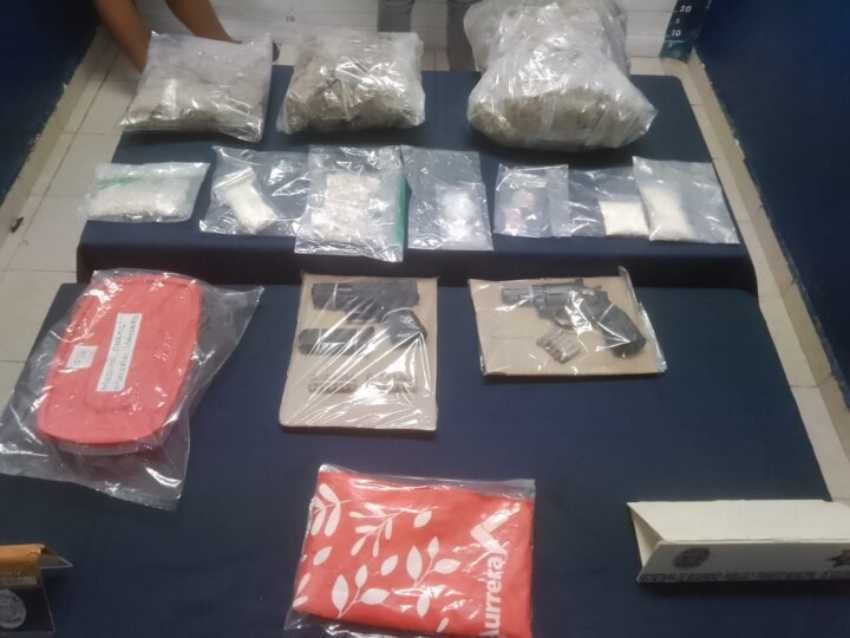 Desarticulada banda de traficantes armados y decomisados cientos de estupefacientes en Las Palmas I 1