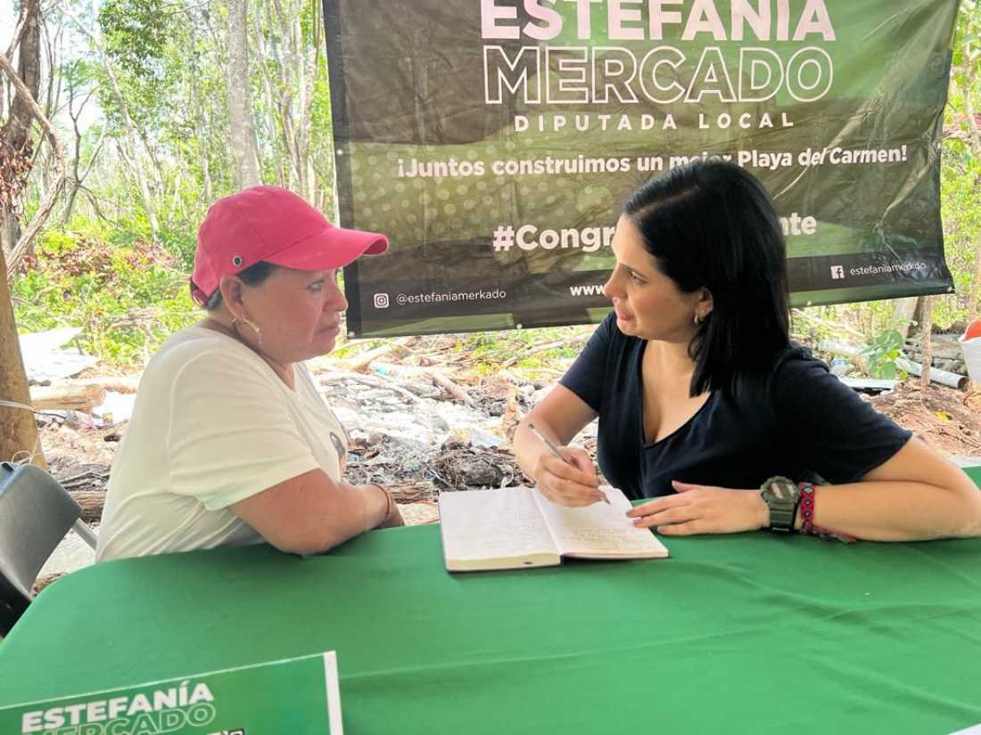 Estefanía Mercado se involucra personalmente en la atención de solicitudes de apoyo en Playa del Carmen