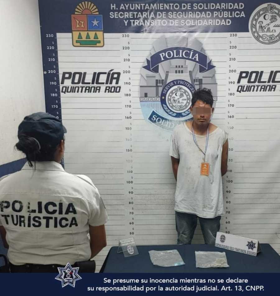 Policia Municipal de Solidaridad frustra delitos al arrestar a dos individuos y decomisar narcoticos en Playa del Carmen 1