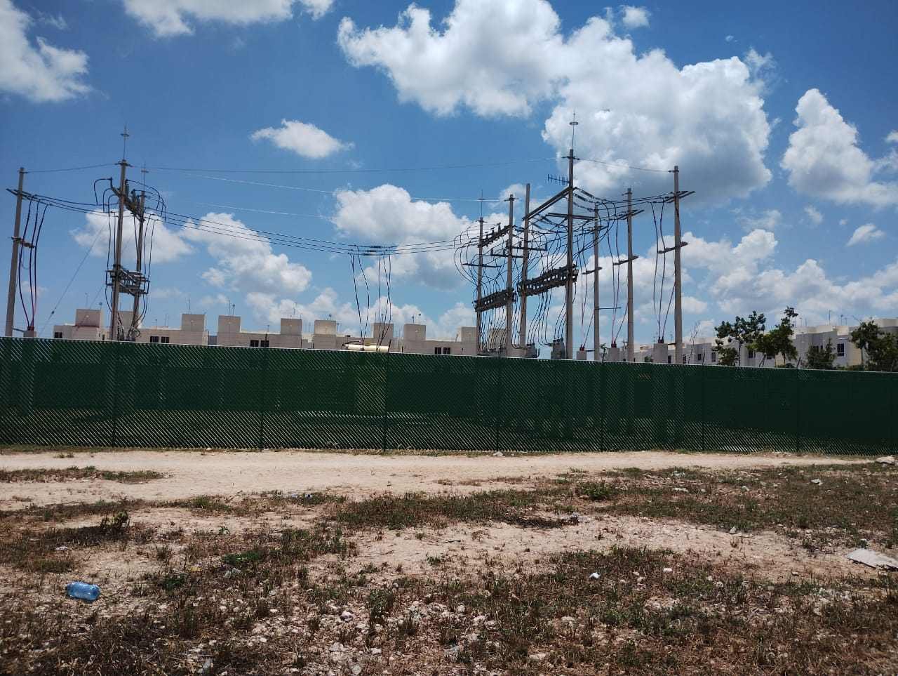 Descontrol en Nuevas Urbanizaciones de Playa del Carmen: Falta de Supervisión Genera Crisis Energética