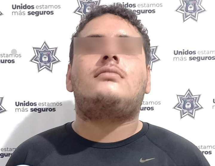 Detienen a Sospechoso por Entorpecer Investigación en el Escenario de un Crimen en Cozumel