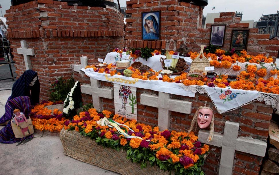 Alistan festival de Pomuch para el Día de Muertos